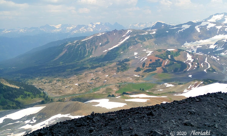 ページ上部で表示していない上から見える別方面の景色