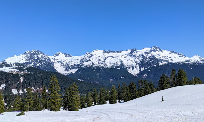 夏場キャンプ場が見える場所からの景色
