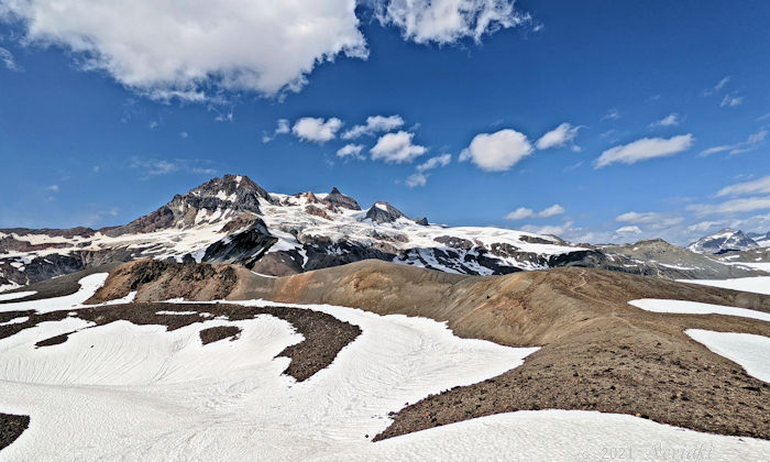 ページ一番上のダイアモンドヘッド以外に、360°の大パノラマの景色