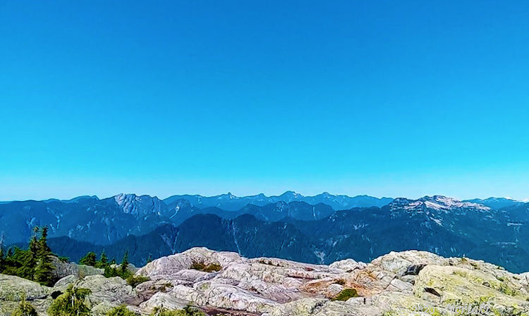 サードピーク 3rd Peak Mount Seymour Summit からの西側の景色