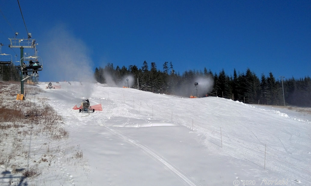 2014年12月2日　グラウス山　雪がたくさんある画像
